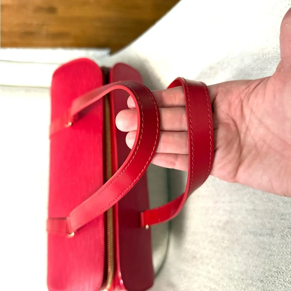 Authentic Louis Vuitton Soufflot bag M52227 red Epi leather with mini pouch - Picture 12 of 16